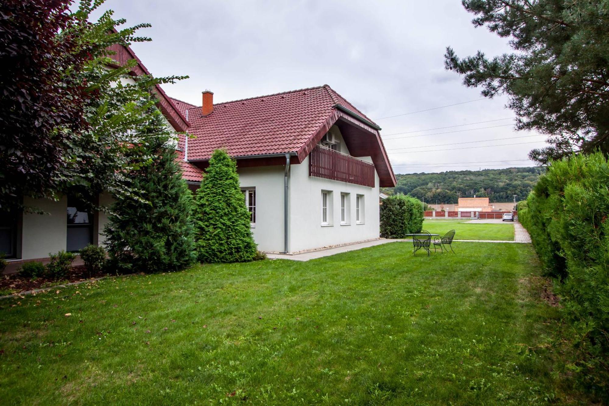 Penzion Solid Spa Hotel Mlada Boleslav Exterior photo